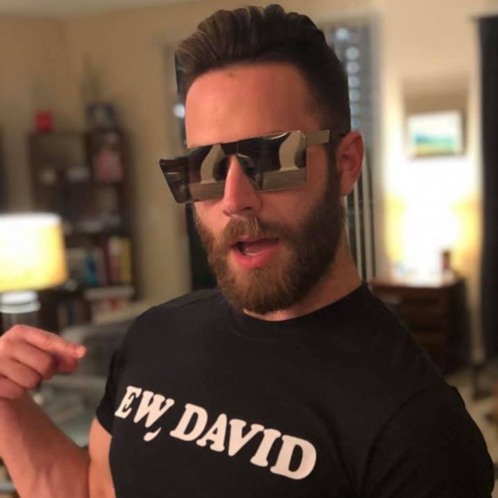 Meet your Posher, Garrett